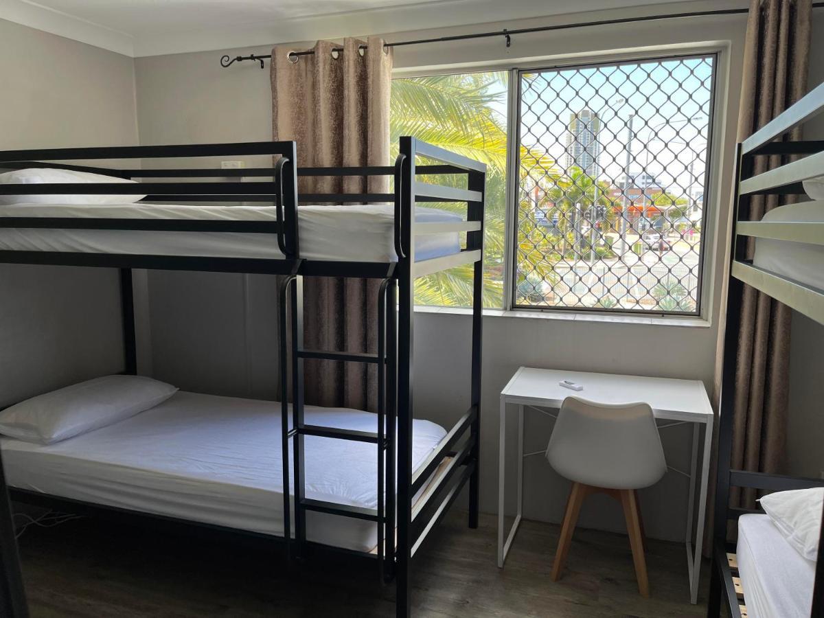 Homely Inn Hostel Голд-Кост Экстерьер фото